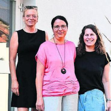 Als Dreh- und Angelpunkt da - Das RIF-Team sieht sich als Anlaufstelle für alle. Bild: vaw