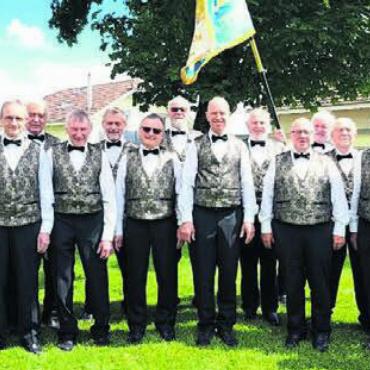 Mit 40 Sängern auf der Bühne - Der Männerchor Buttwil zeigt sein Können am 26. April. Bild: zg