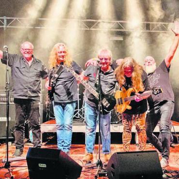Flector live im Chillout