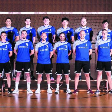 Viel frischer Wind bei «Lunki» - Der TV Lunkhofen in der kommenden Saison: Florin Meister, Simon Sieroka, Manuel Kaufmann, Leo Rottenschweiler, Florian Kaufmann, Nico Staufer. Unten von links: Simeon Fuchs, Goran Pantic, Kay Baumgartner, Dominik Frei, Yves Baumgartner, Joel Koch. Es fehlt: Joaquin Jacob. Bild: zg