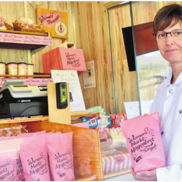 Chilbi-Duft zieht um - Das Markt-Magenbrot von Franziska Bosio erfreut sich schweizweit grosser Beliebtheit. Künftig wird es in Muri produziert und verkauft. Bild: tst