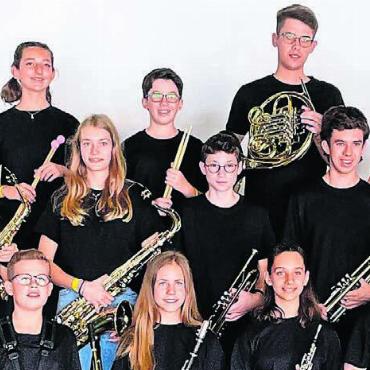 Auf Safari und auf hoher See - Bereit für den grossen Auftritt: Das Jugendensemble Vivace lotst sein Publikum auf die Weltmeere. Bild: zg