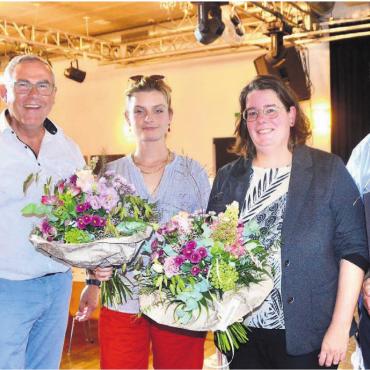 Systemwechsel in Aussicht - Sie ermöglichten einen informativen Austausch zum Thema Abschaffung des Eigenmietwerts, von links: Gastgeber Thomas Räber, Präsident HEV Freiamt, Mia Jenni, Co-Fraktionspräsidentin der SP Aargau, Jeanine Glarner, FDP-Grossrätin und Präsidentin HEV Aargau, sowie Moderator Mathias Küng. Bild: Thomas Stöckli