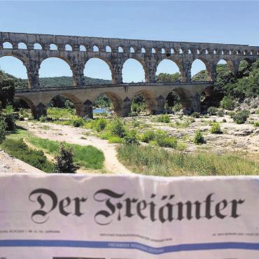Tage, die niemals enden - Da wird die Redaktion ein wenig Rot im Gesicht. «Ein monumentales Bauwerk verlangt erstklassige Lektüre», schreibt Patrick Räber aus Aristau zu seinem Bild. Das Foto wurde am 11. Juli in der Provence aufgenommen, am Pont du Gard, nahe Avignon.
