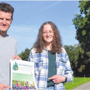 Mit modernen Streckenplänen - Anthony Paine und Zoe Odermatt vom Vorstand des organisierenden Vereins freuen sich auf den 16. Kellerämterlauf. Bilder: Thomas Stöckli / Archiv