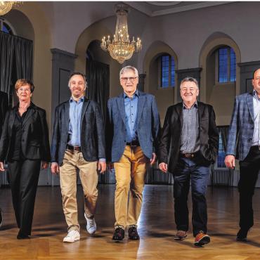 Fünf Alphatiere, ein Weg - Seit 100 Tagen gemeinsam im Einsatz für die Gemeinde Muri (von links): Severin Bättig (Gemeindeschreiber), Marlies Laubacher, Hans-Peter Budmiger (Gemeindepräsident), Daniel Räber (Gemeindevizepräsident), Jörg Weiss und Herbert Meier. Bild: zg