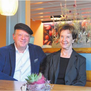 Giulio Rossini übernimmt - Eine Lösung, die für beide mehr als stimmt: Giulio Rossini und Marlies Laubacher. Bild: Annemarie Keusch