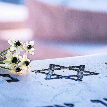 Aktiv gegen Antisemitismus - Berichte über antisemitische Vorfälle haben sich vervierfacht. Der Bremgarter Grossrat Stefan Dietrich will Gegensteuer geben. Bild: pd