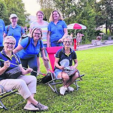 Neu mit Passivmitgliedern - Die Samariter beim letztjährigen Minigolfplausch. Bild: zg