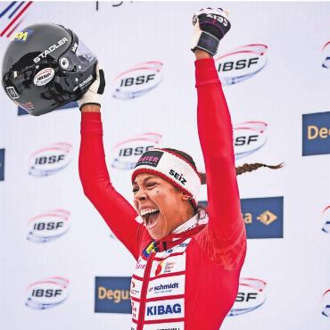 Märchenhaftes Doppelgold - Gigantische Freude bei Melanie Hasler nach ihrem Sieg im Monobob. Einen Tag später sollte sie sich auch im Zweierbob zur Europameisterin krönen.