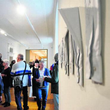 Ort mit überraschendem Potenzial - Das Kloster Muri steht für kulturelle Vielfalt. Hier am Beispiel der Ausstellung Luxese. Bilder: Archiv/zg