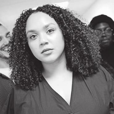 Atemberaubendes Tempo - Sie zählt zu den aufregendsten Stimmen der neuen Jazz-Generation: Savannah Harris. Bild: zg