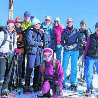 Traumhaftes Naturerlebnis - Die Naturfreunde hatten viel Spass auf der Schneeschuhtour. Bild: zg