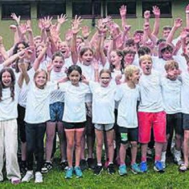 Viel Spass und Bewegung - Die Kinder hatten viel Spass – quer durch ganz viele Sportarten. Bild: zg
