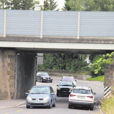 Es wird teuer - Die Unterführung beeinträchtigt als Nadelöhr die Leistungsfähigkeit der Zürcherstrasse. Bild: mo