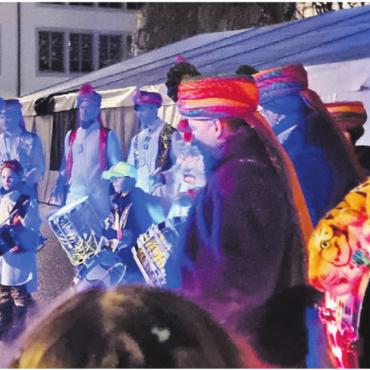 Mit den Tambouren gestartet - Sie sind unüberhörbarer Bestandteil der Fasnacht. Die Adelburger Tambouren und auch ihr Nachwuchs sind fit. Bilder: Verena Anna Wigger / zg