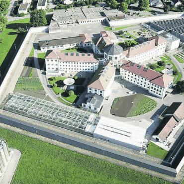Neues Gebäude geplant - In der Justizvollzugsanstalt Lenzburg werden verschiedene Dinge produziert. Dafür ist ein neues Gebäude geplant. Zudem sollen am bestehenden Verkaufsraum Instandhaltungsarbeiten getätigt werden. Bild: pd