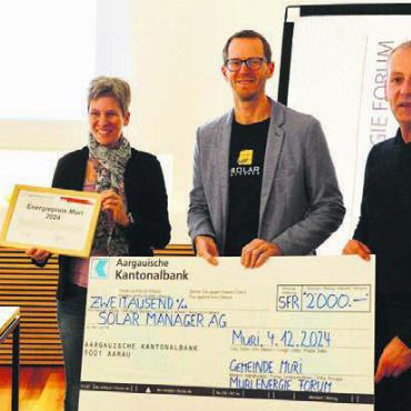Analysieren und einreichen - Letztes Jahr gewann die Solar Manager AG den Energiepreis. Bild: Archiv