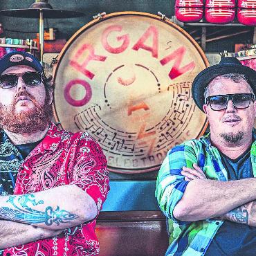 Dan Mudd feat. bearbeat - Dan Mudd (links) und bearbeat werden das Publikum begeistern. Bild: zg
