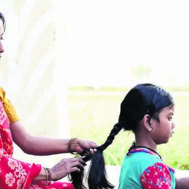 Aussergewöhnliche Menschen - Die Inderin Smita will im Film «La tresse» für ihre Tochter ein besseres Leben. Bild: zg