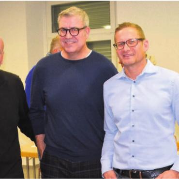 Kandidat fürs Präsidium gefunden - Aktuarin Natalie Hagenbuch, Präsident Roger Cébe, Präsidiumskandidat Christian Vuithier und Kassier Marco Widmer (von links) vom Gewerbeverein Kelleramt. Bild: Thomas Stöckli