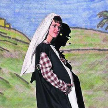 Weihnachtsgeschichte als Musical - Bethlehem in Sicht: Maria und Josef im Weihnachtsmusical «E wunderbari Ziit» Bild: tst