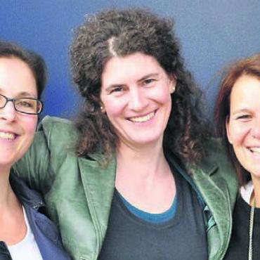 Mit viel Leidenschaft - Das Trio 77 mit Sabina Diergarten, Judith Flury und Christina Gallati (von links). Bild: zg