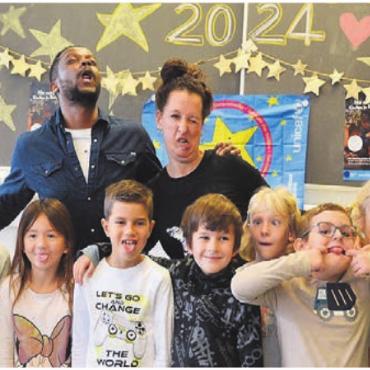 Kleine Stars unterstützen Unicef - Es gab viele berührende Momente und viel zu lachen an diesem Morgen. Die Kinder stellten mit viel Begeisterung und Elan ihre Sammelaktion für Unicef vor.