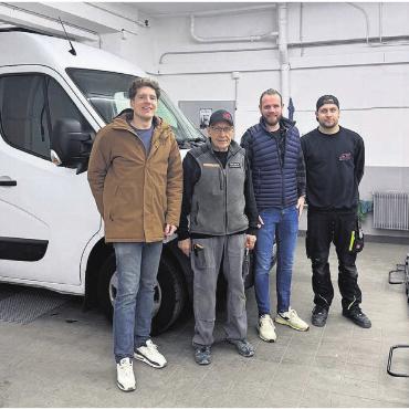 Ausgezeichnete Qualität bestätigt – Ihr Fahrzeug in besten Händen - Yves Künzli, Arthur Brem, Jonas Buschmann, Doriano Brem. Bilder: zg