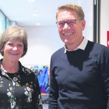 Grosse Baustellen gibt es keine - Jacqueline Hofer führte die Geschicke der Schule Beinwil 15 Jahre lang. Nun übergibt sie per Ende Monat offiziell an Hans Engl. Bild: Annemarie Keusch