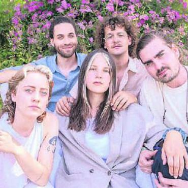 Ein «Stein» fürs Freiamt? - «Eine totale Überraschung.» Die Band Soft Loft mit Bassist Marius Meier (rechts).