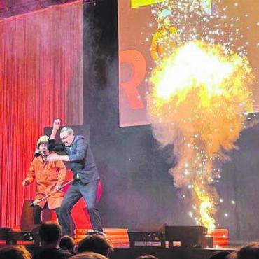 125 Erlebnisse und mehr - Das Comedy-Duo Lapsus sorgte ganz schön für Action.