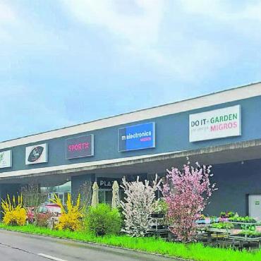 Dem Unmut Luft machen - Gegen die Schliessung der Migros-Filiale Do it   Garden regt sich Widerstand aus der Bevölkerung. Bild: Archiv