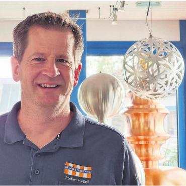 In der Nische zu Hause - Stefan Heggli leitet das Unternehmen in der 3. Generation. Bild: Verena Anna Wigger