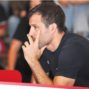 Turbulente Woche endet in Pleite - Pascal Strebel, Trainer der RS Freiamt, bringt 
die Niederlage in Willisau nicht aus der Ruhe. 
Bild: awa