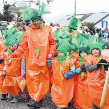 An Nachwuchs mangelt es nicht - Bei den Rüebli im Garten passen auch die Kindergärten Küfermatt 1 und 2 ins Beet.