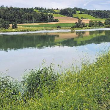 Von grosser Bedeutung - Im Flachsee spiegelt sich bei ruhigem Wasser die Umgebung. Bild: Roger Wetli