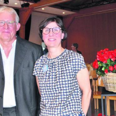 Ohne Rumpeln überstanden - Präsident Franz Hold und Direktorin Margit Schneider boten an der Generalversammlung Einblick in die Geschicke der Pflegi Muri. Bild: Thomas Stöckli