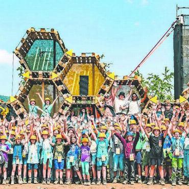 Unvergessliches Wochenende - Die Murianer Schar von Jungwacht und Blauring am Jublasurium in Wettingen. Bild: zg