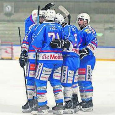Galaauftritt der «Huskies» - Der HC Wohlen Freiamt schiesst sich den Frust von der Seele. Bild: zg