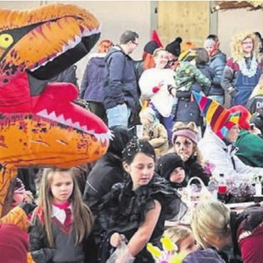 Ein Tag ganz ohne Schimpfen - Am «Little Monster» kamen die Fasnächtler auch zahlreich vorbei.