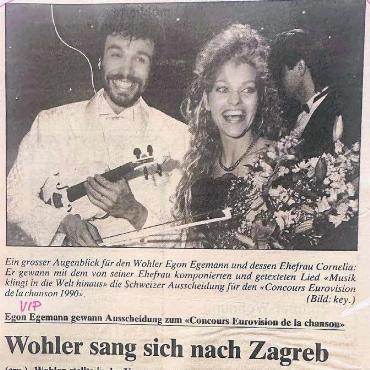 Mit der Geige auf die grösste Bühne - Strahlende Sieger nach dem Gewinn der ESC-Ausscheidung 1990: Egon Egemann und seine Frau Cornelia, die den Song komponiert und getextet hat. Bilder: zg