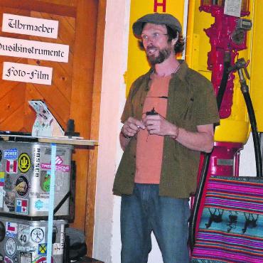 Thomas Heimberg berichtete in Merenschwand viel Spannendes von seinen weltweiten Abenteuern. Bild: Albert Schumacher