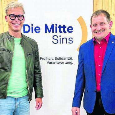 Mitte nominiert Sidler - Die beiden bisherigen Die-Mitte-Gemeinderäte Pius Vogel (links) und Jakob Sidler kandidieren als Gemeinderat und Letzterer als Gemeindeammann. Bild: zg