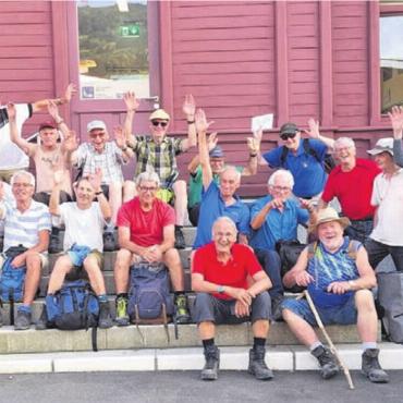 Es war wie im Paradies - Die Männerriege auf Wanderschaft: Und es herrschte beste Stimmung, denn es war wie im Paradies. Bild: zg