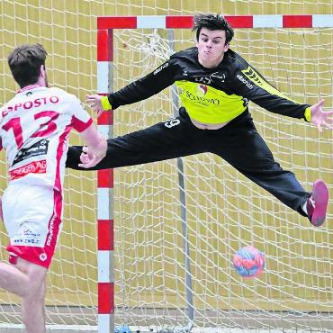 Jedes Tor zählt - Wohlen-Goalie Carlos Caforio stammt vom Mutschellen. Nun sind seine Paraden gefragt, um die Barragespiele zu erreichen. Bild: Jan Gelpke