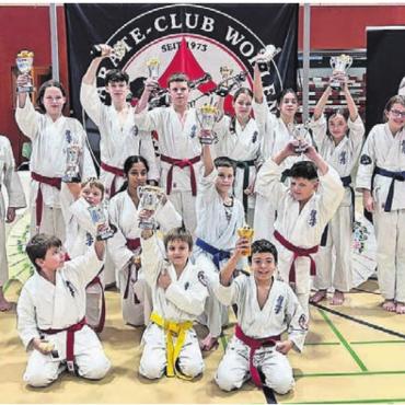 Insgesamt 13 Medaillen - Erfolgreicher Wohler Karate-Nachwuchs am Kolibri-Cup. Bild: zg