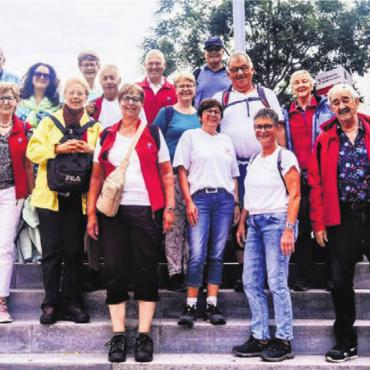 Trachtetanzlüüt reisten ins Tessin - Die Reisegruppe der Trachtetanzlüüt in der Sonnenstube der Schweiz. Bild: zg