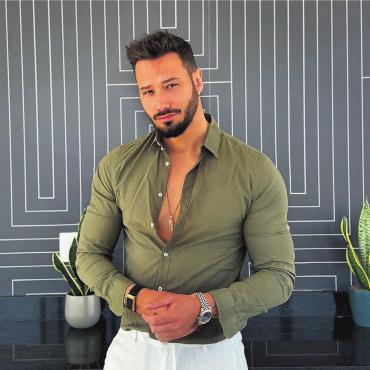 Die Balance halten - 2018 war er der «Bachelor». Mittlerweile wurde es ruhig um Clive Bucher. Bild: zg