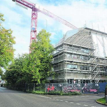 «Projekt gerne abgeschlossen» - Der Ausbau der Schule Fahrwangen zum regionalen SeReal-Standort wird für Fahrwangen zur Zerreissprobe. Neben Terminverzögerungen kommt es nun auch zu Kostenüberschreitungen. Wegen des Projekts gab es im Gemeinderat einen Konflikt, der nun zu einem Rücktritt führt. Bilder: Chregi Hansen / Archiv